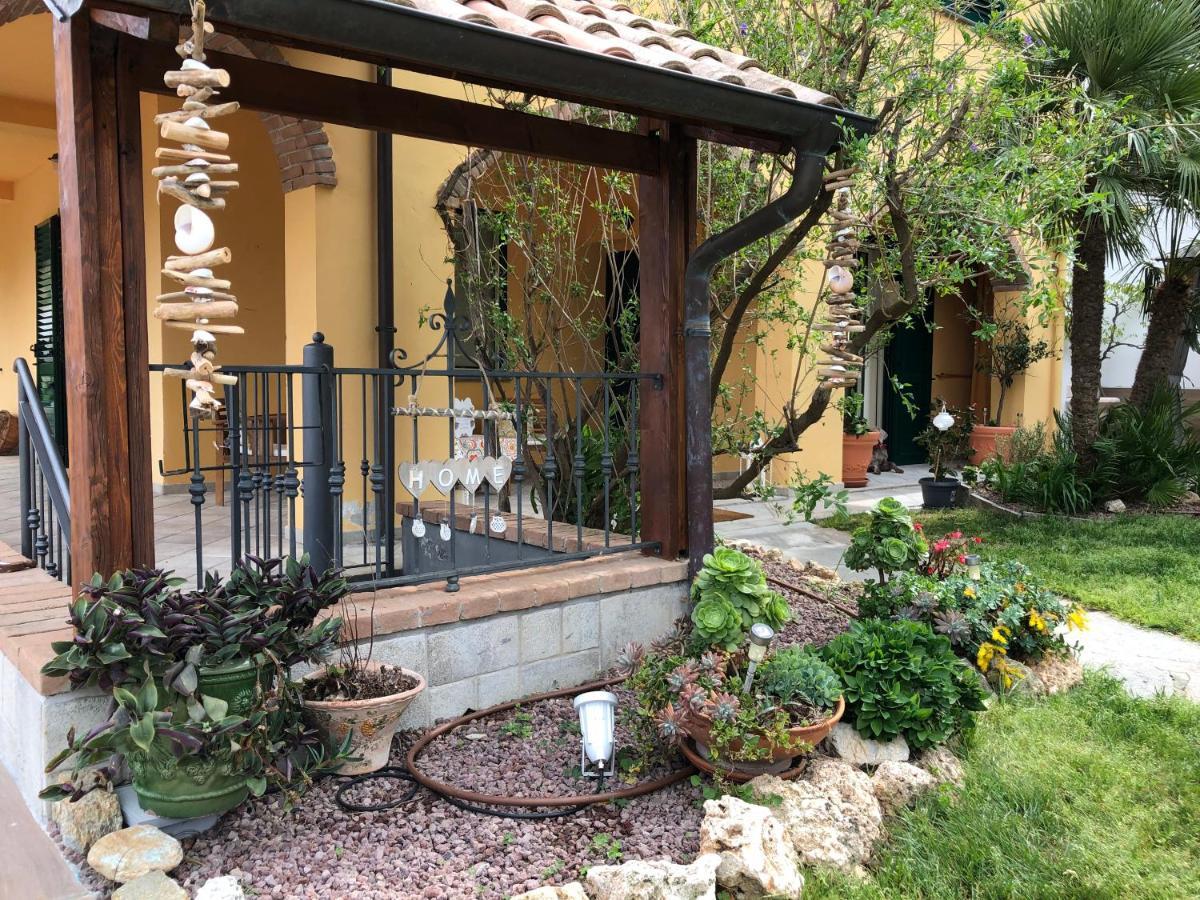L'Acacia B&B П'єтра-Лігуре Екстер'єр фото