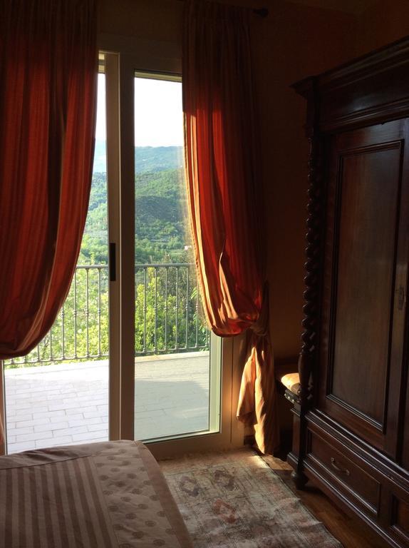 L'Acacia B&B П'єтра-Лігуре Номер фото